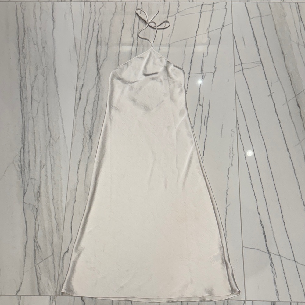 Aritzia - Wilfred Elegant Satin slip Halter Dress (XXS) (Brand New) -Light Birch